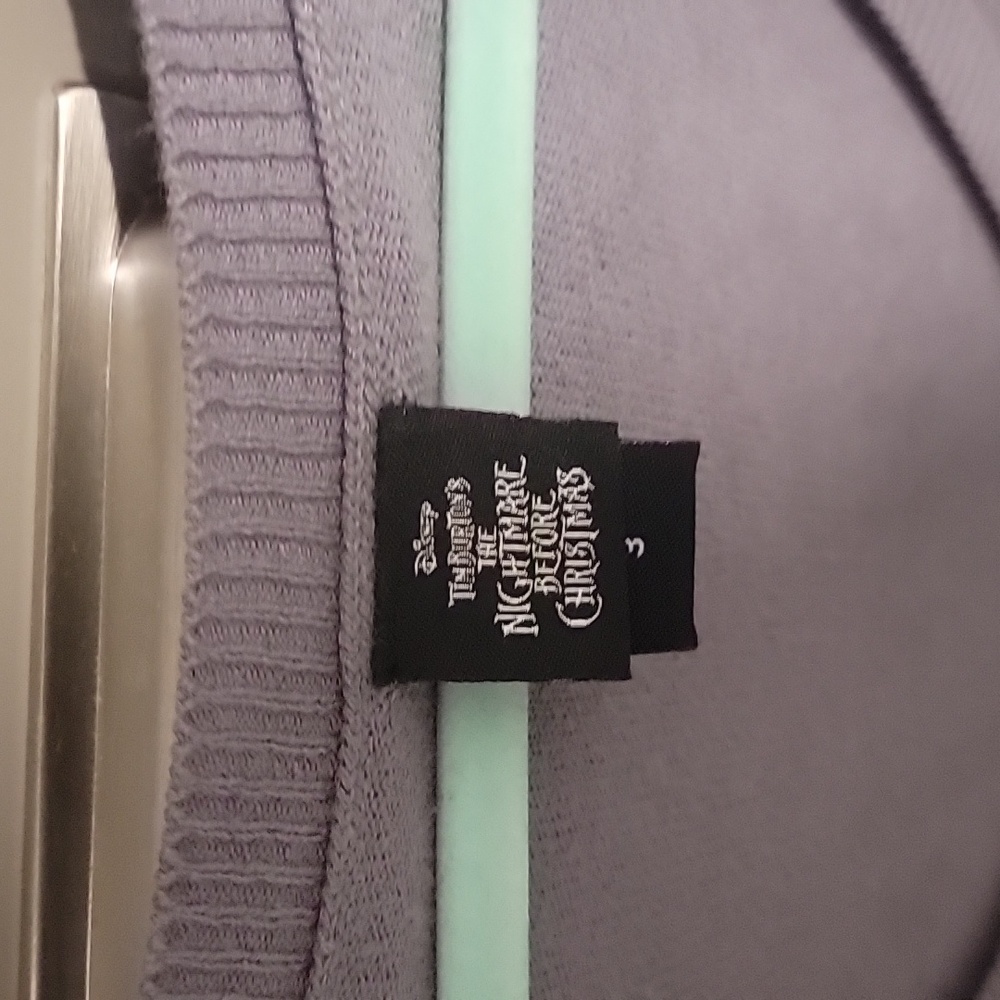 Torrid Disney The Nightmare before Christmas sweater 22/24 - Picture 2 of 7